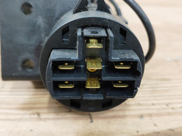 bontott FIAT PALIO Gyújtáskapcsoló Házzal