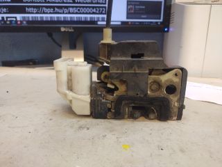 bontott FIAT PALIO Bal első Ajtózár