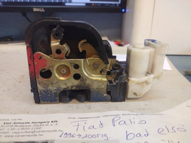 bontott FIAT PALIO Bal első Ajtózár