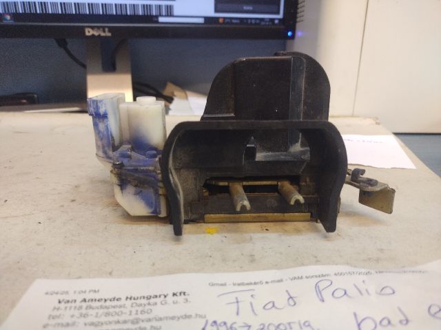 bontott FIAT PALIO Bal első Ajtózár