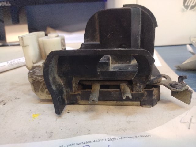 bontott FIAT PALIO Bal első Ajtózár