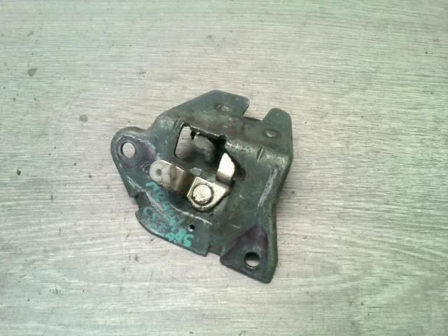 bontott FIAT PALIO Csomagtérajtó Zárszerkezet