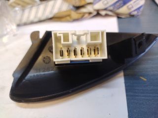 bontott FIAT PALIO Jobb első Ablakemelő Kapcsoló