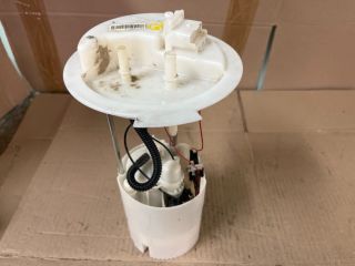 bontott FIAT PANDA Üzemanyag Szivattyú