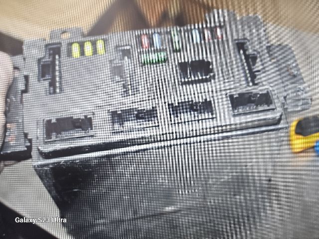 bontott FIAT PANDA Biztosítéktábla Motortér