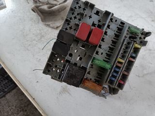 bontott FIAT PANDA Biztosítéktábla Motortér