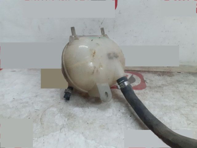 bontott FIAT PANDA Kiegyenlítő Tartály