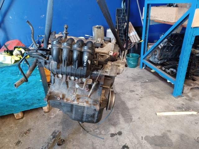 bontott FIAT PANDA Motor (Fűzött blokk hengerfejjel)
