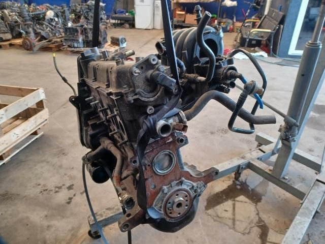 bontott FIAT PANDA Motor (Fűzött blokk hengerfejjel)