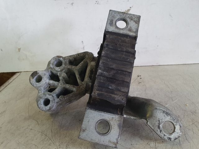 bontott FIAT PANDA Motor Tartó Bak (Fém)