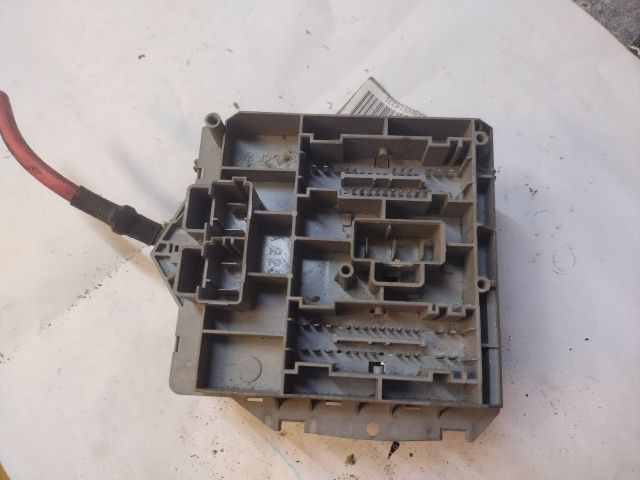 bontott FIAT PANDA Biztosítéktábla Motortér