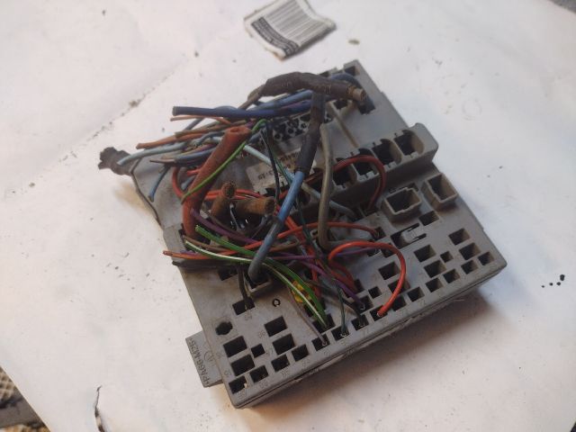 bontott FIAT PANDA Biztosítéktábla Motortér