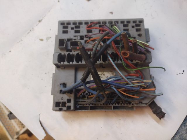 bontott FIAT PANDA Biztosítéktábla Motortér