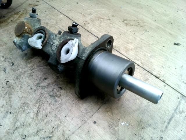 bontott FIAT PANDA Főfékhenger