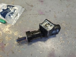 bontott FIAT PANDA Gyújtáskapcsoló Házzal