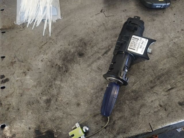 bontott FIAT PANDA Gyújtáskapcsoló Házzal