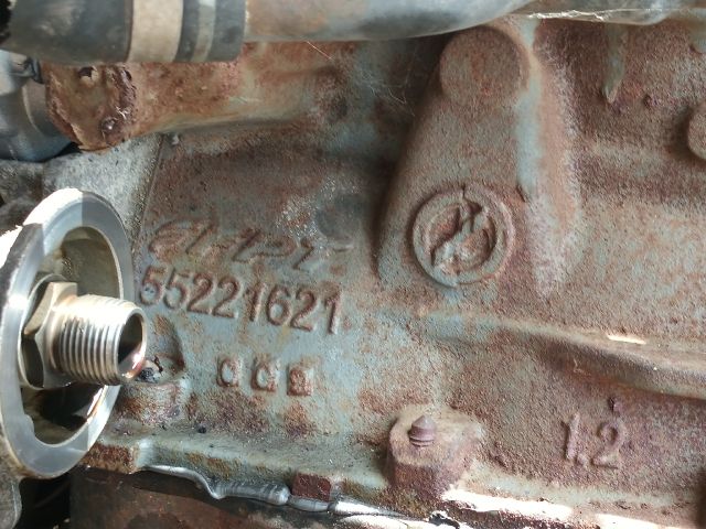 bontott FIAT PANDA Motor (Fűzött blokk hengerfejjel)