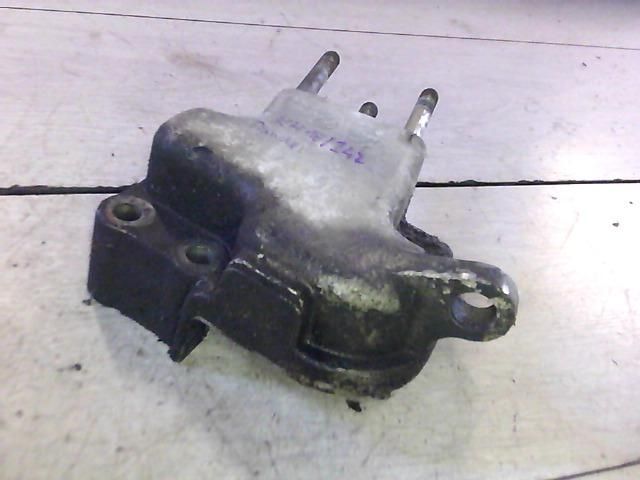 bontott FIAT PANDA Motor Tartó Bak (Fém)