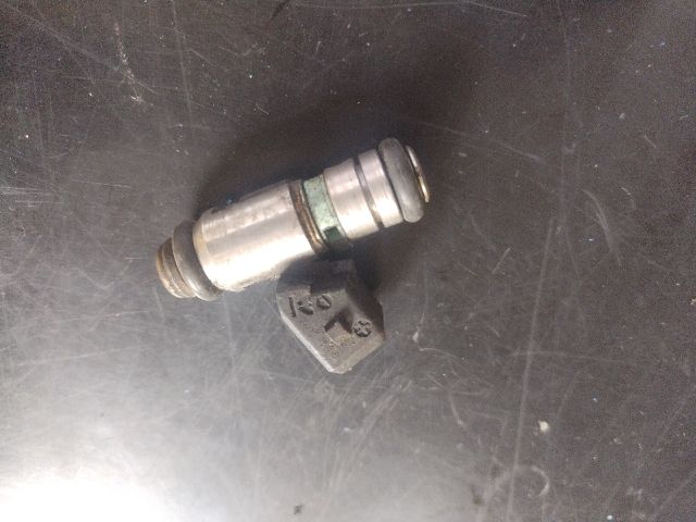 bontott FIAT PANDA Porlasztó (1 db)