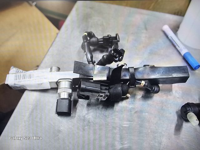 bontott FIAT PANDA Porlasztó Sor / Híd