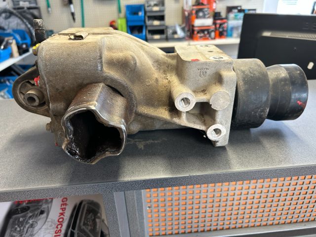 bontott FIAT PANDA Hátsó Differenciálmű