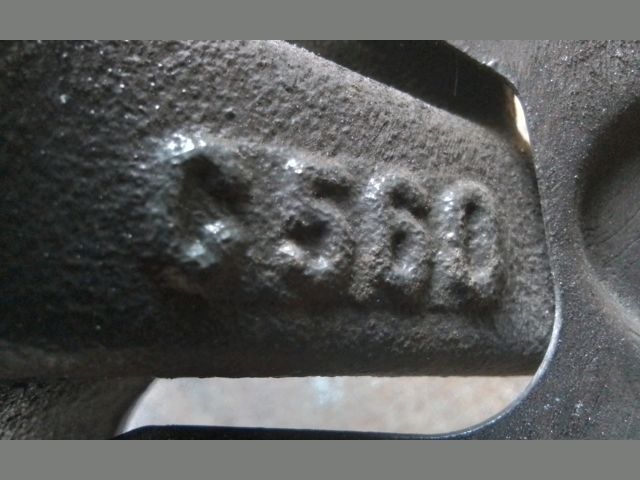 bontott FIAT PANDA Bal első Csonkállvány Kerékaggyal