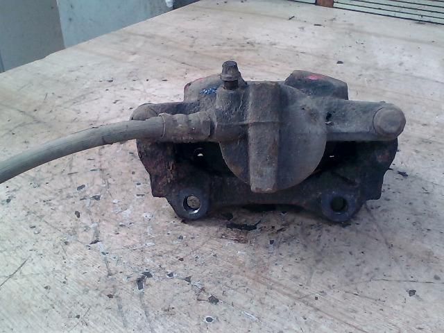 bontott FIAT PANDA Bal első Féknyereg Munkahengerrel