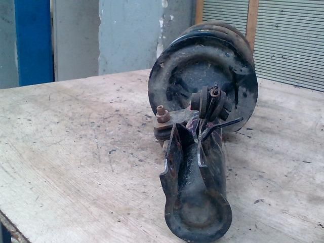 bontott FIAT PANDA Bal első Gólyaláb (Lengécsillapító, Rugó)