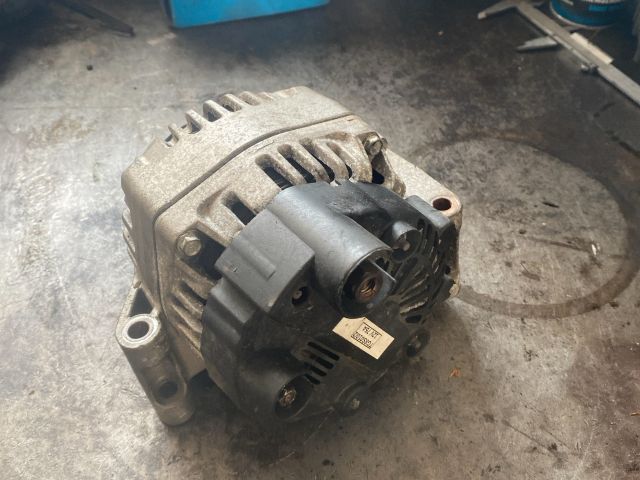 bontott FIAT PANDA Generátor