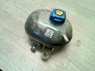 bontott FIAT PANDA Kiegyenlítő Tartály