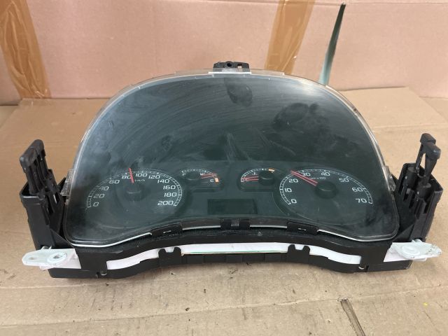 bontott FIAT PANDA Kilométeróra