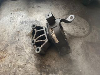 bontott FIAT PANDA Motor Tartó Bak (Fém)