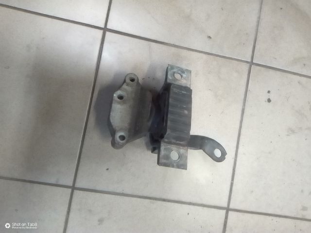 bontott FIAT PANDA Motor Tartó Bak (Fém)