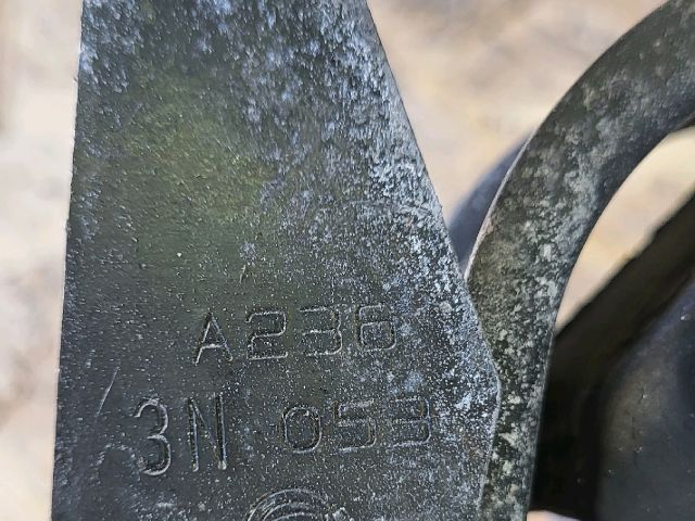 bontott FIAT PANDA Motor Tartó Bak Jobb