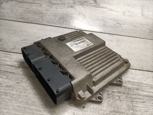 bontott FIAT PANDA Motorvezérlő