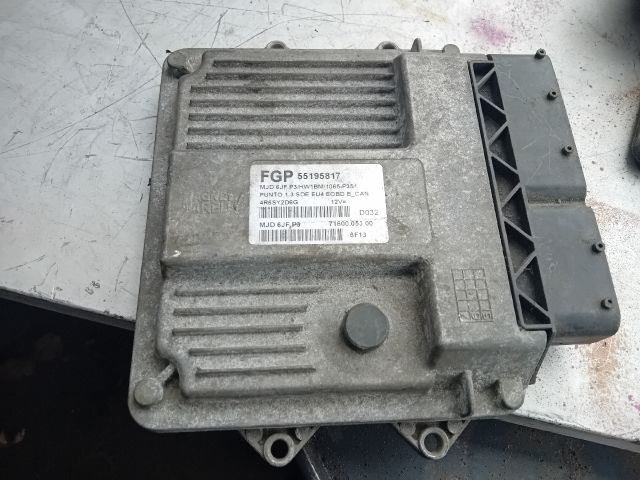 bontott FIAT PANDA Motorvezérlő