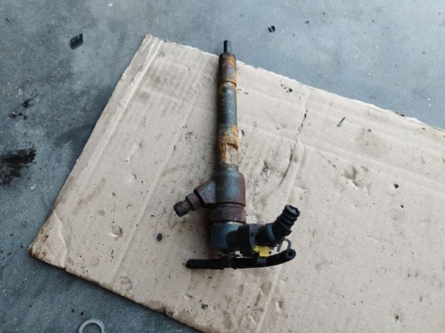 bontott FIAT PANDA Porlasztó (1 db)