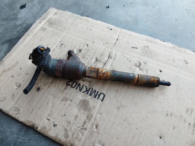 bontott FIAT PANDA Porlasztó (1 db)