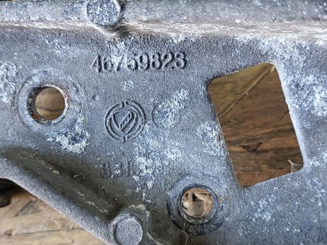 bontott FIAT PANDA Váltó Tartó Bak (Pozíciófüggetlen)