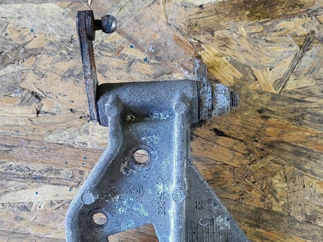 bontott FIAT PANDA Váltó Tartó Bak (Pozíciófüggetlen)