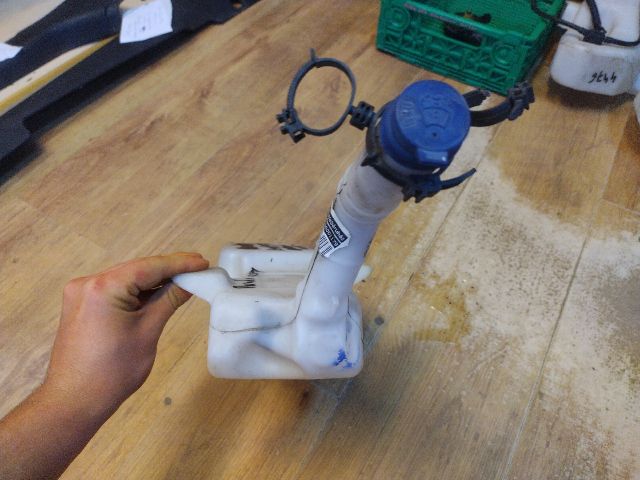 bontott FIAT PANDA Ablakmosó Tartály