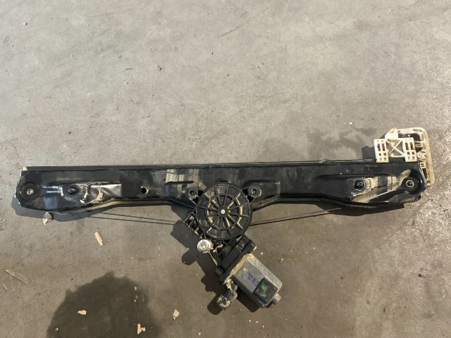 bontott FIAT PANDA Bal első Ablakemelő Motor