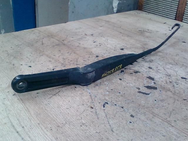 bontott FIAT PANDA Bal első Ablaktörlő Kar