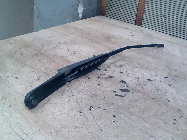 bontott FIAT PANDA Bal első Ablaktörlő Kar