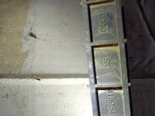 bontott FIAT PANDA Bal első Ablakvezető Gumi