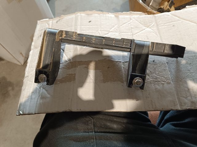 bontott FIAT PANDA Bal első Ablakvezető Gumi