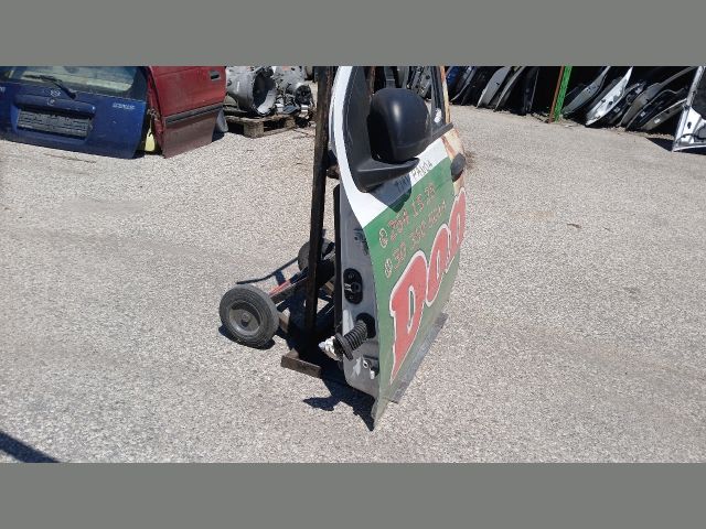 bontott FIAT PANDA Bal első Ajtó (Részeivel)