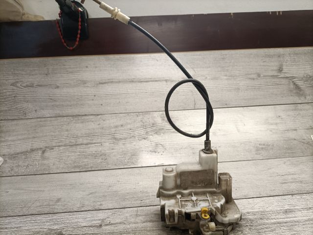 bontott FIAT PANDA Bal első Ajtózár