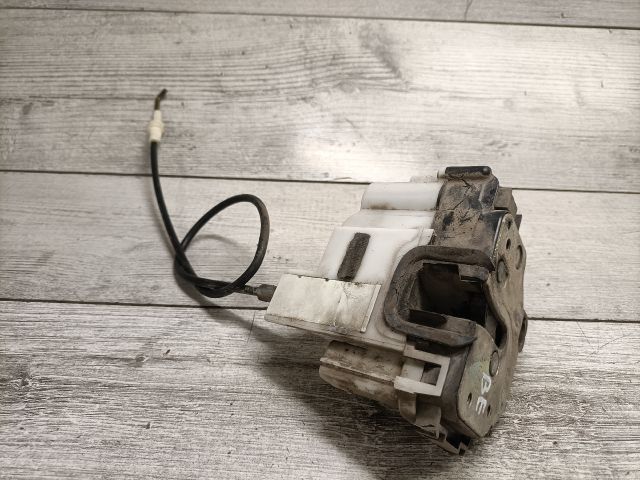 bontott FIAT PANDA Bal első Ajtózár