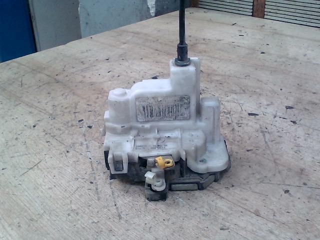 bontott FIAT PANDA Bal első Ajtózár